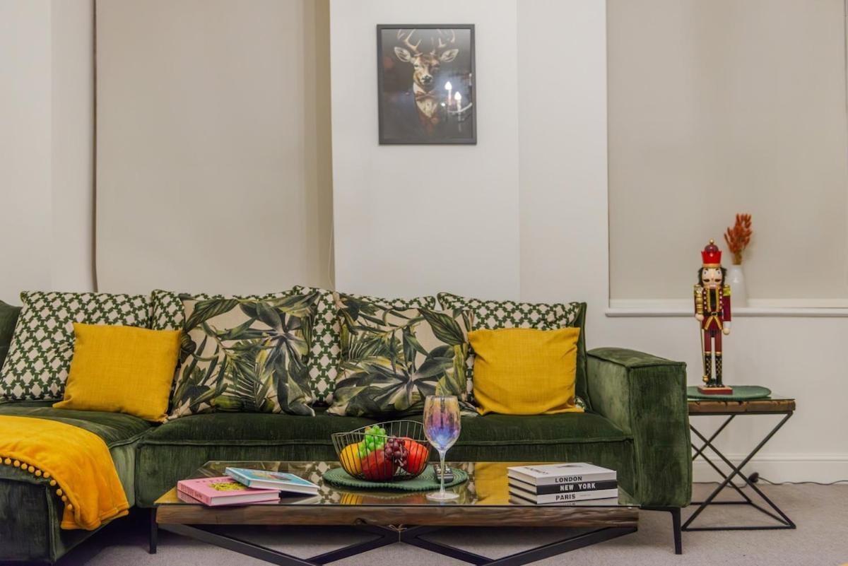 Luxury 1 Bedroom Iconic Harley Street Lower Ground 1Hs *