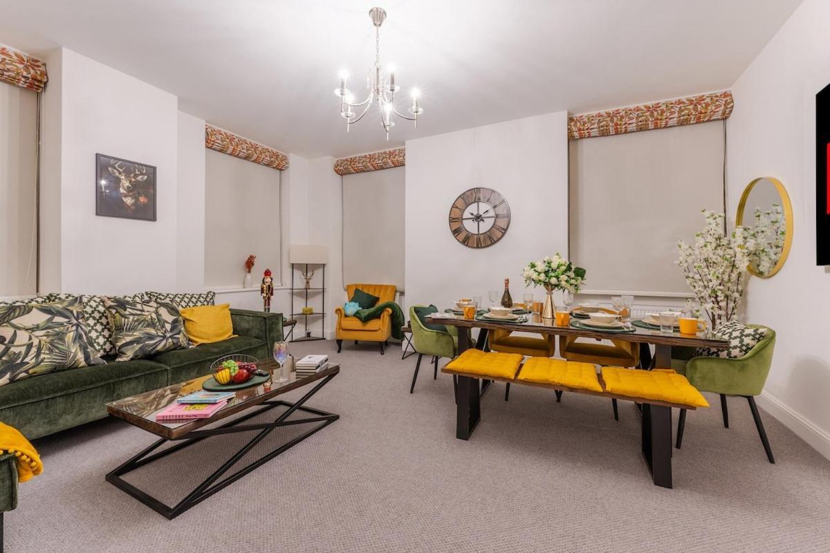 Luxury 1 Bedroom Iconic Harley Street Lower Ground 1Hs London